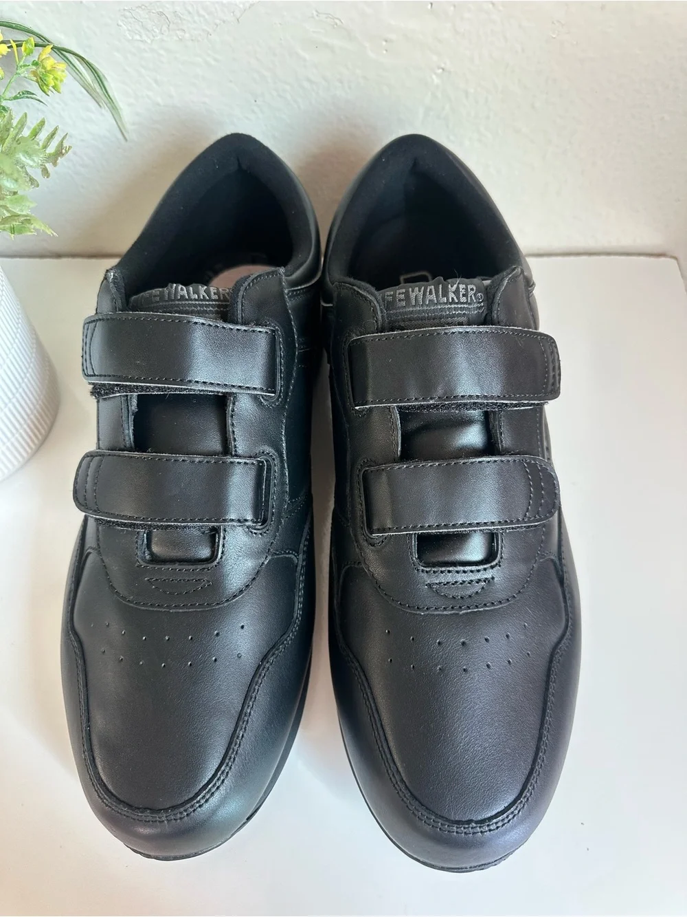 Propet classic black